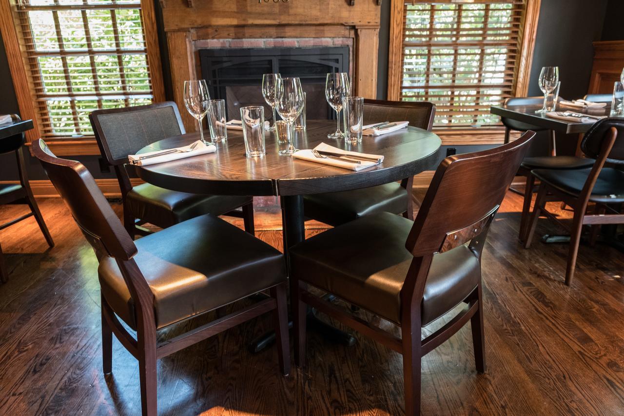 Brick Street Inn Zionsville Экстерьер фото